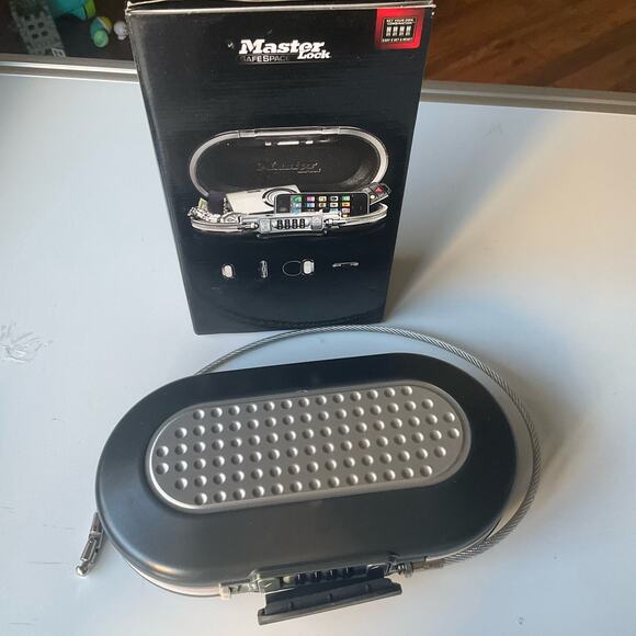 Master Lock Portable Small Lock Box, Personal Travel Safe, 5900D, Black & Silver - Picture 2 of 7